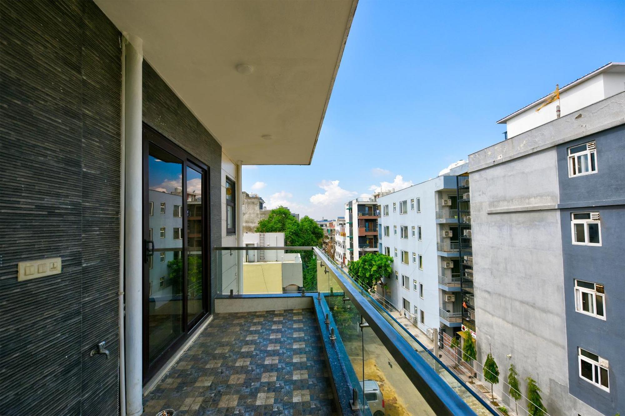Hotel Leaf 9 Boutique, Near Golf Course Road And Galleria Market Gurgaon Zewnętrze zdjęcie