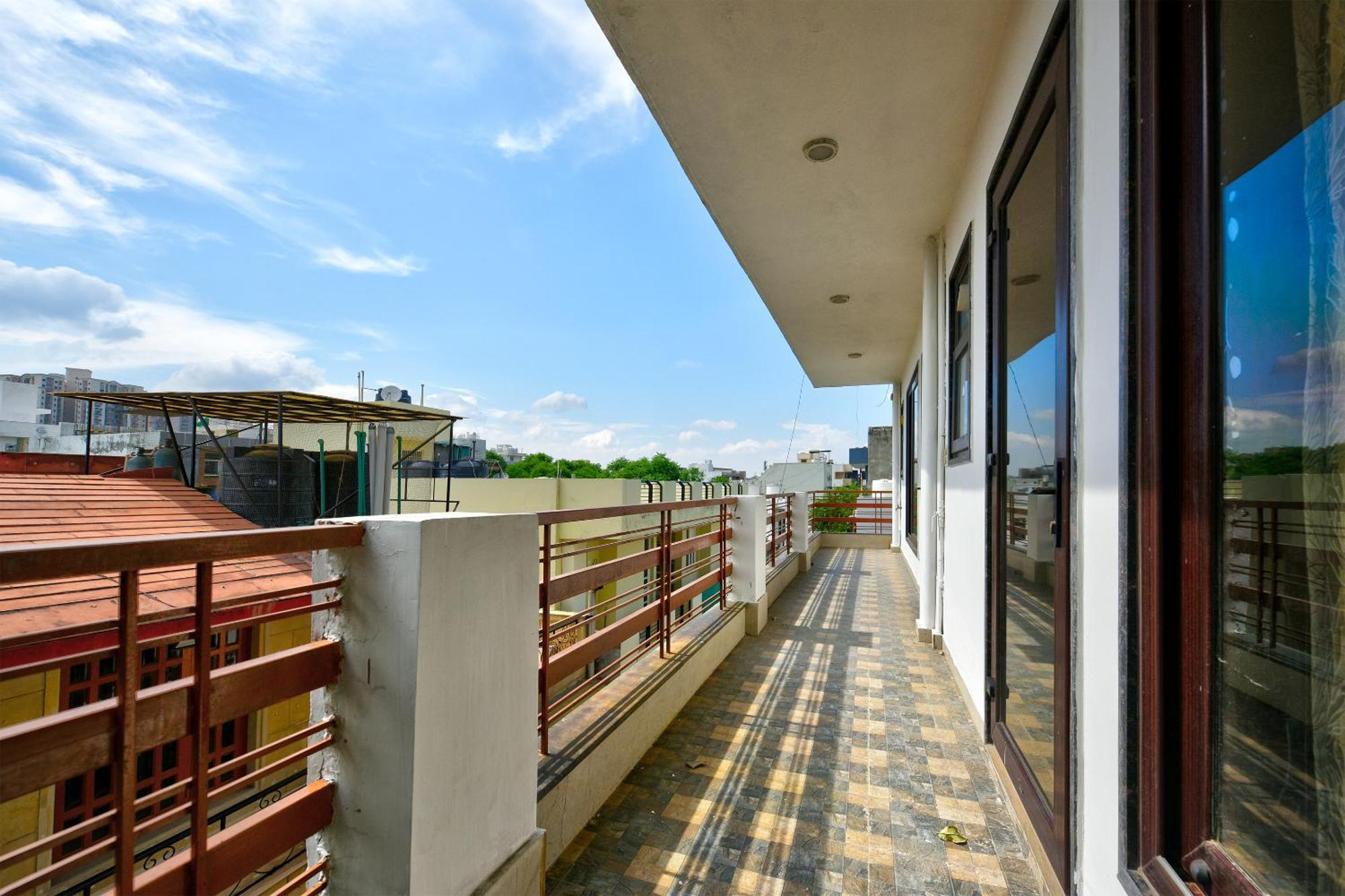 Hotel Leaf 9 Boutique, Near Golf Course Road And Galleria Market Gurgaon Zewnętrze zdjęcie
