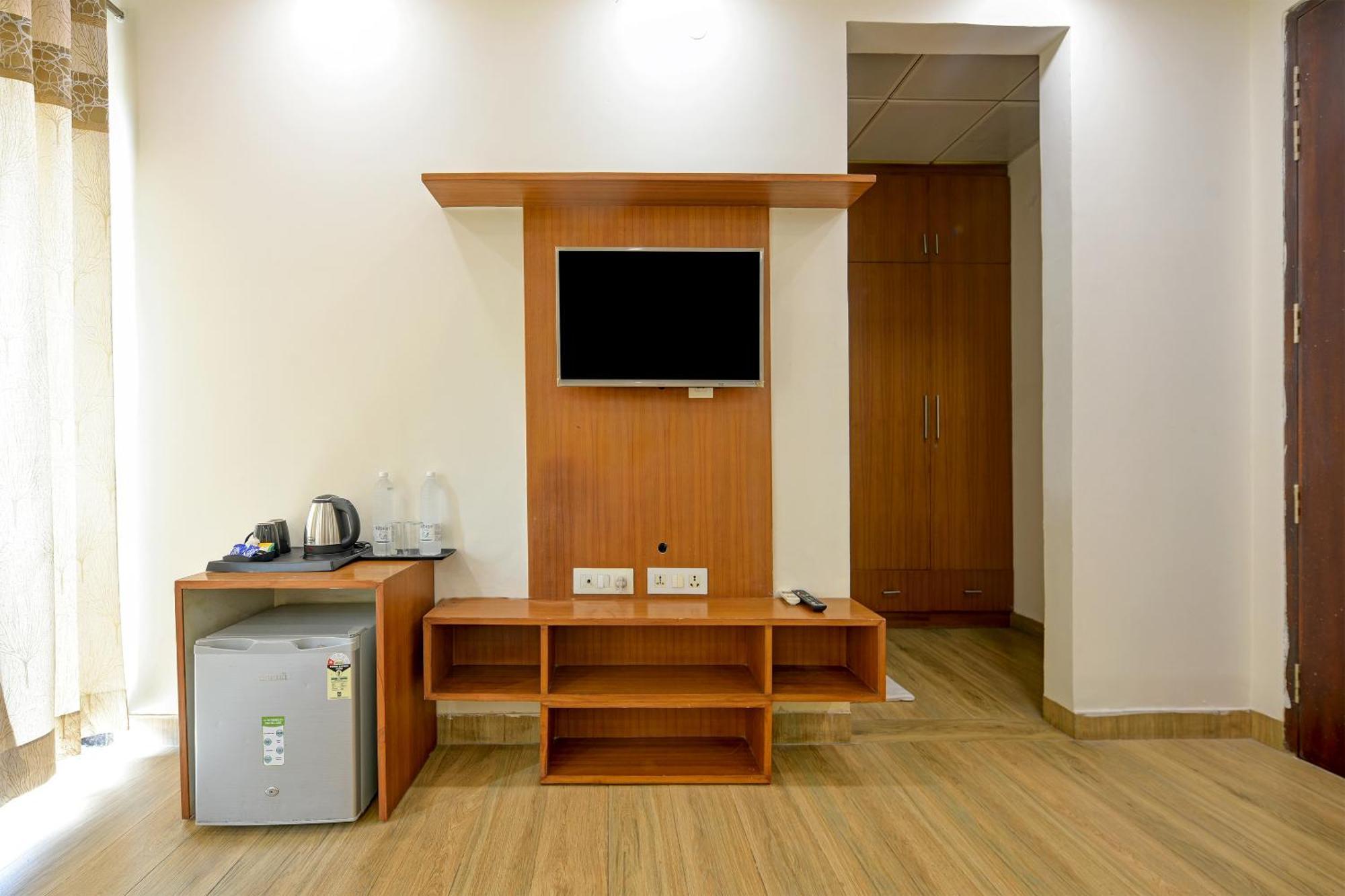 Hotel Leaf 9 Boutique, Near Golf Course Road And Galleria Market Gurgaon Zewnętrze zdjęcie