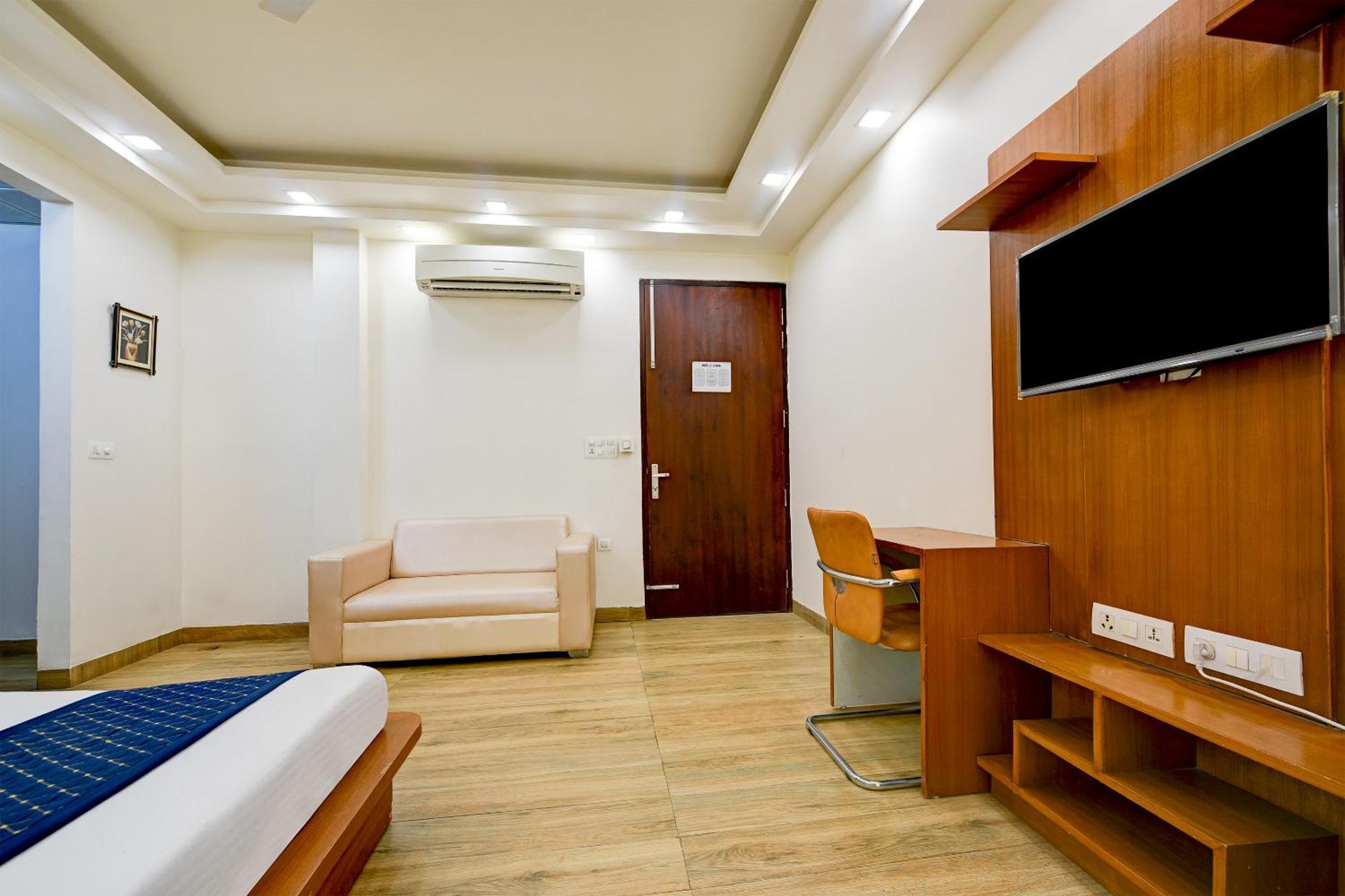 Hotel Leaf 9 Boutique, Near Golf Course Road And Galleria Market Gurgaon Zewnętrze zdjęcie