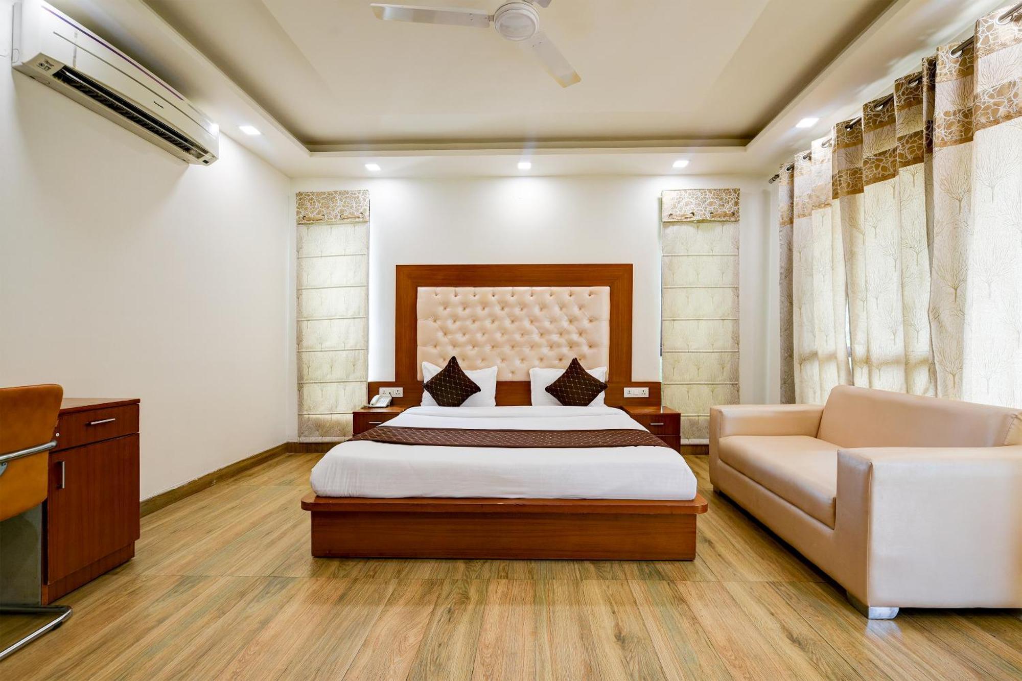 Hotel Leaf 9 Boutique, Near Golf Course Road And Galleria Market Gurgaon Zewnętrze zdjęcie