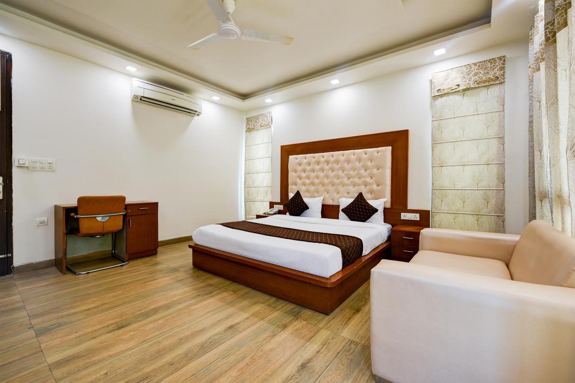Hotel Leaf 9 Boutique, Near Golf Course Road And Galleria Market Gurgaon Zewnętrze zdjęcie