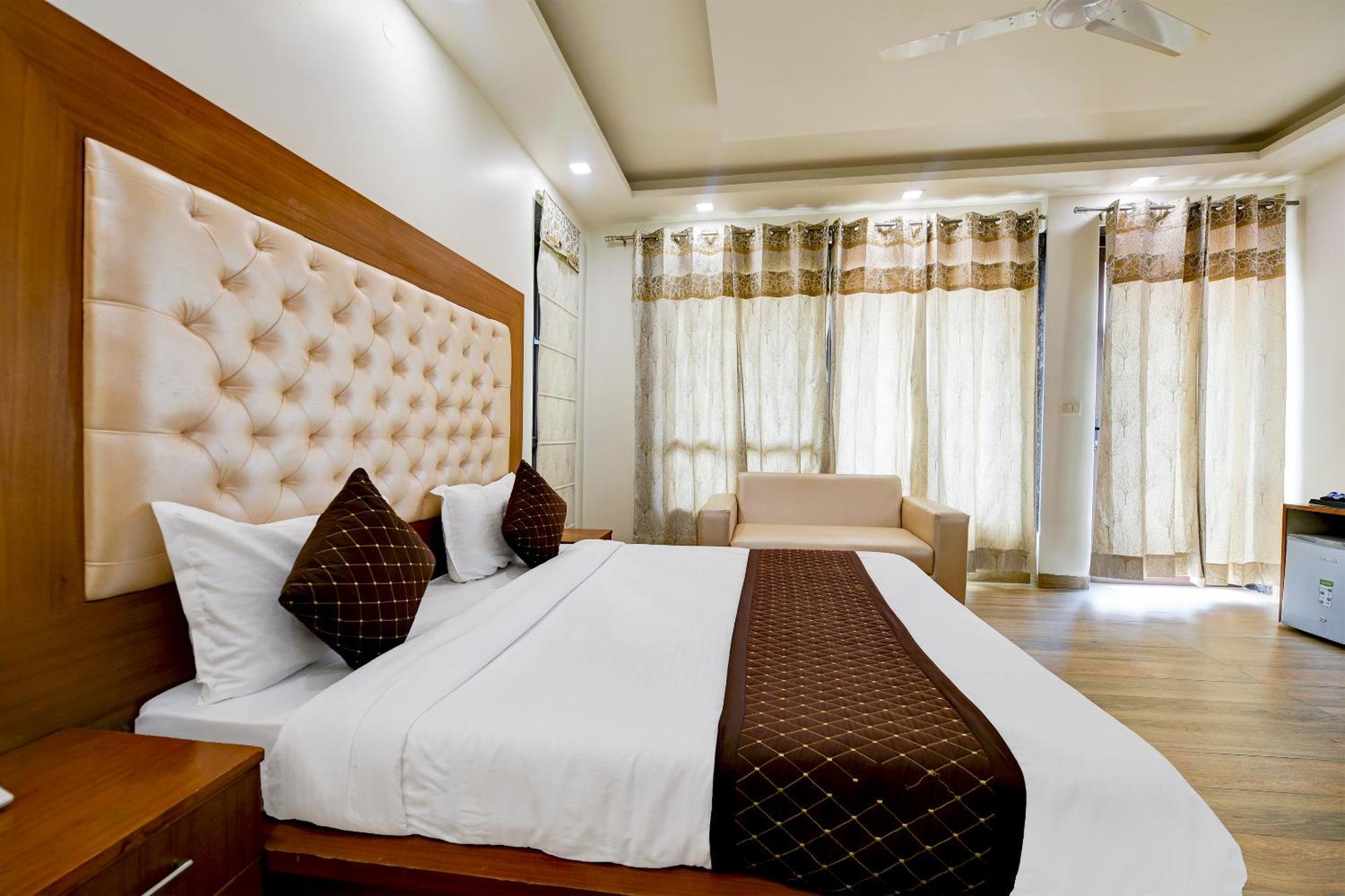 Hotel Leaf 9 Boutique, Near Golf Course Road And Galleria Market Gurgaon Zewnętrze zdjęcie